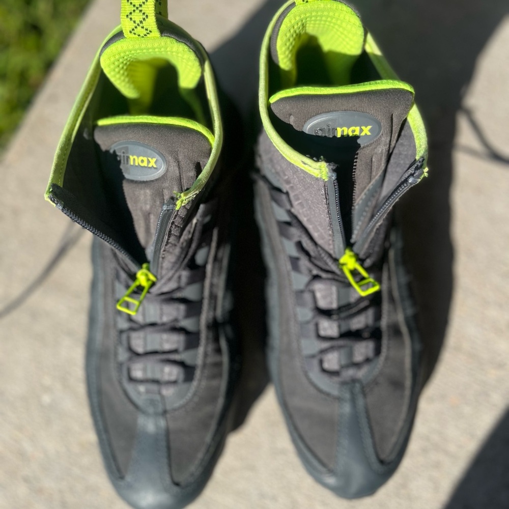 Nike Black and Neon Green Sneakers - Picture 2 of 9